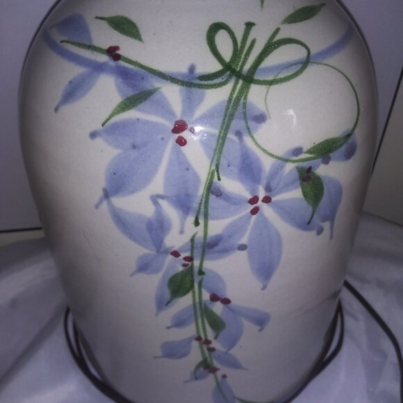 VTG Farmhouse Blue floral White Ceramic Jug Lamp - Picture 3 of 16